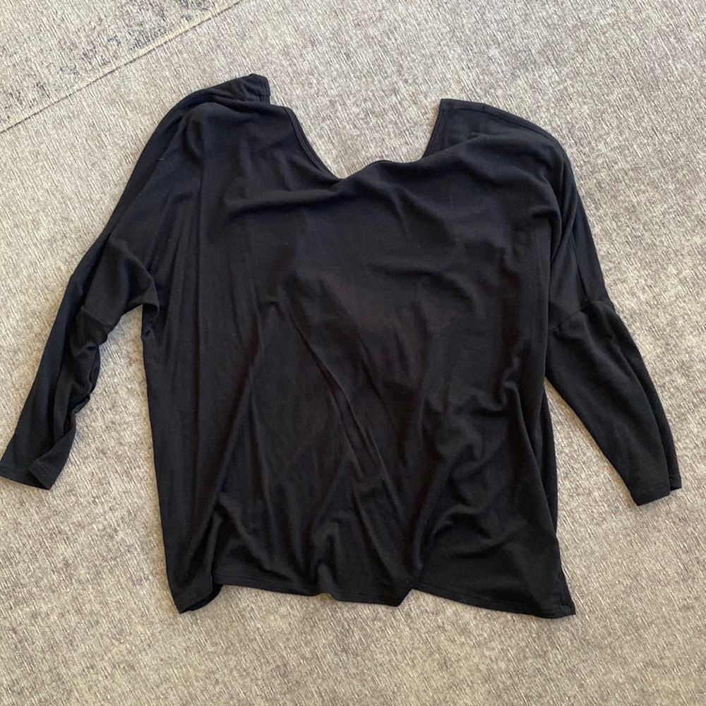 Beyond Yoga twist back top size small
